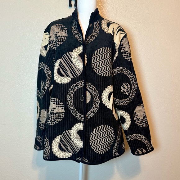 Khangura Reversible Jacket Black & Beige Geo Print Velvet Trim Size 2X - Picture 2 of 14